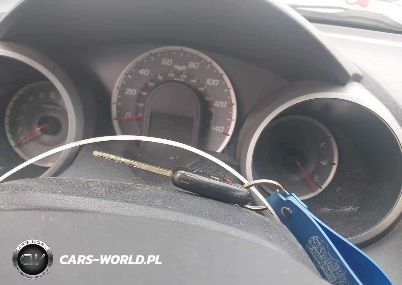 2011 Honda Fit VIN:JHMGE8H30BC005745 - 11