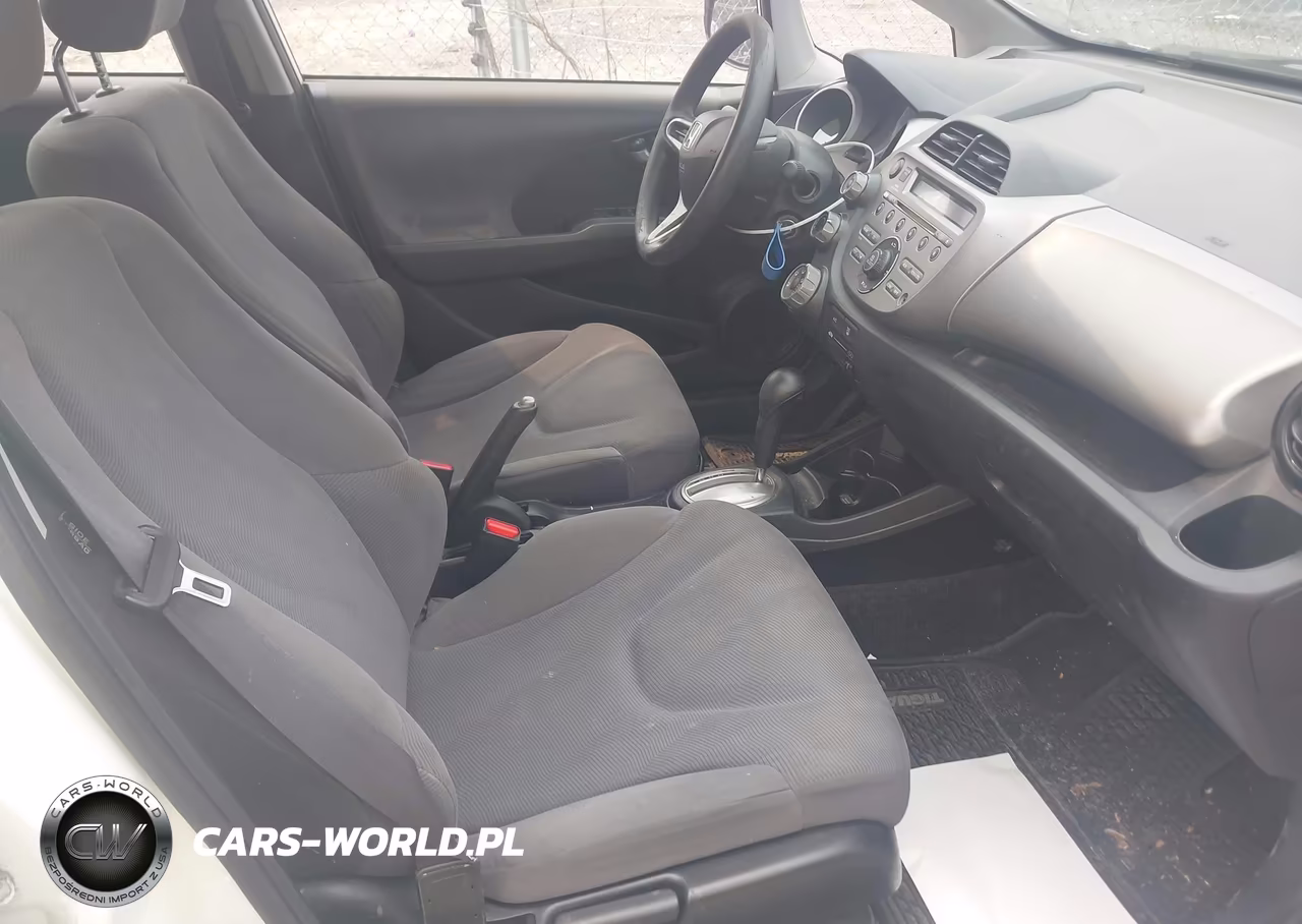 2011 Honda Fit VIN:JHMGE8H30BC005745 - 5