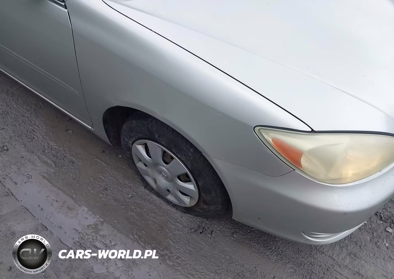 2004 Toyota Camry Le VIN:JTDBE32K340248808 - 6