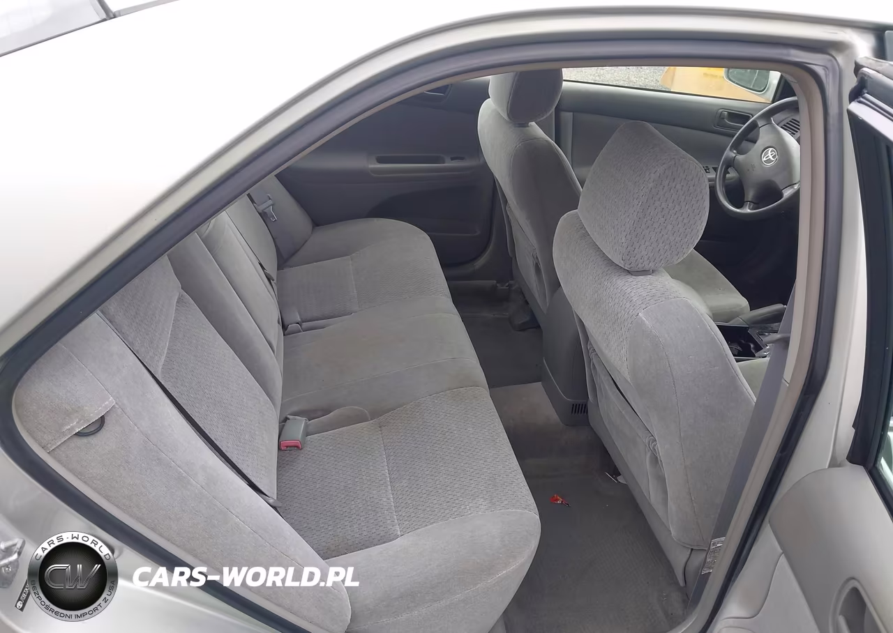 2004 Toyota Camry Le VIN:JTDBE32K340248808 - 8