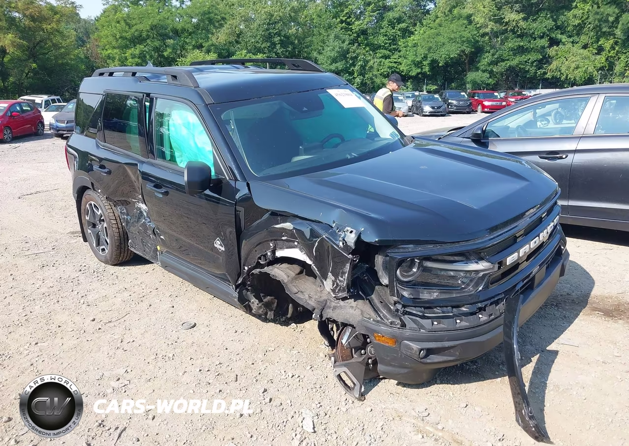 2023 Ford Bronco Sport Outer Banks – zdjęcie 1 z 17