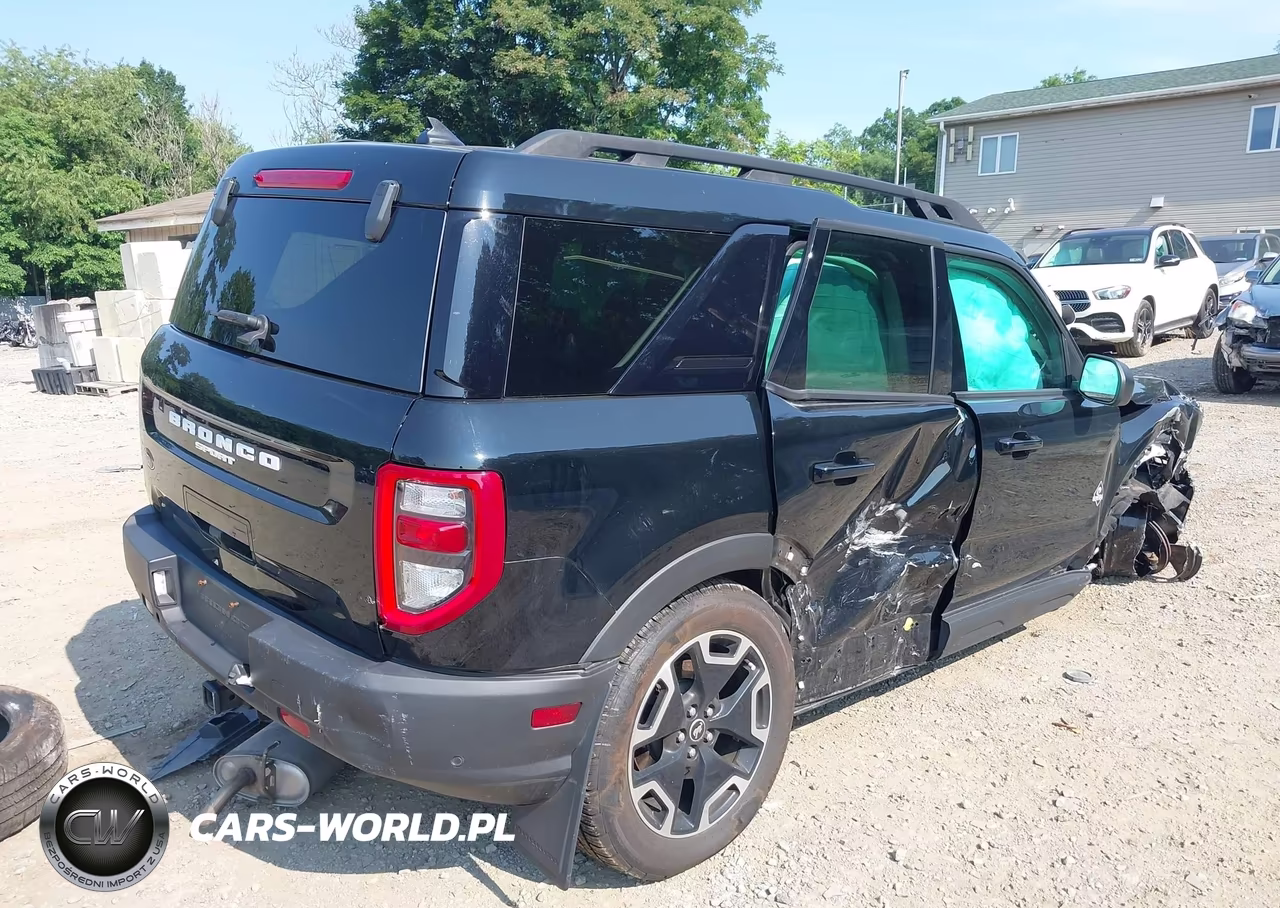 2023 Ford Bronco Sport Outer Banks VIN:3FMCR9C6XPRD27244 - 4
