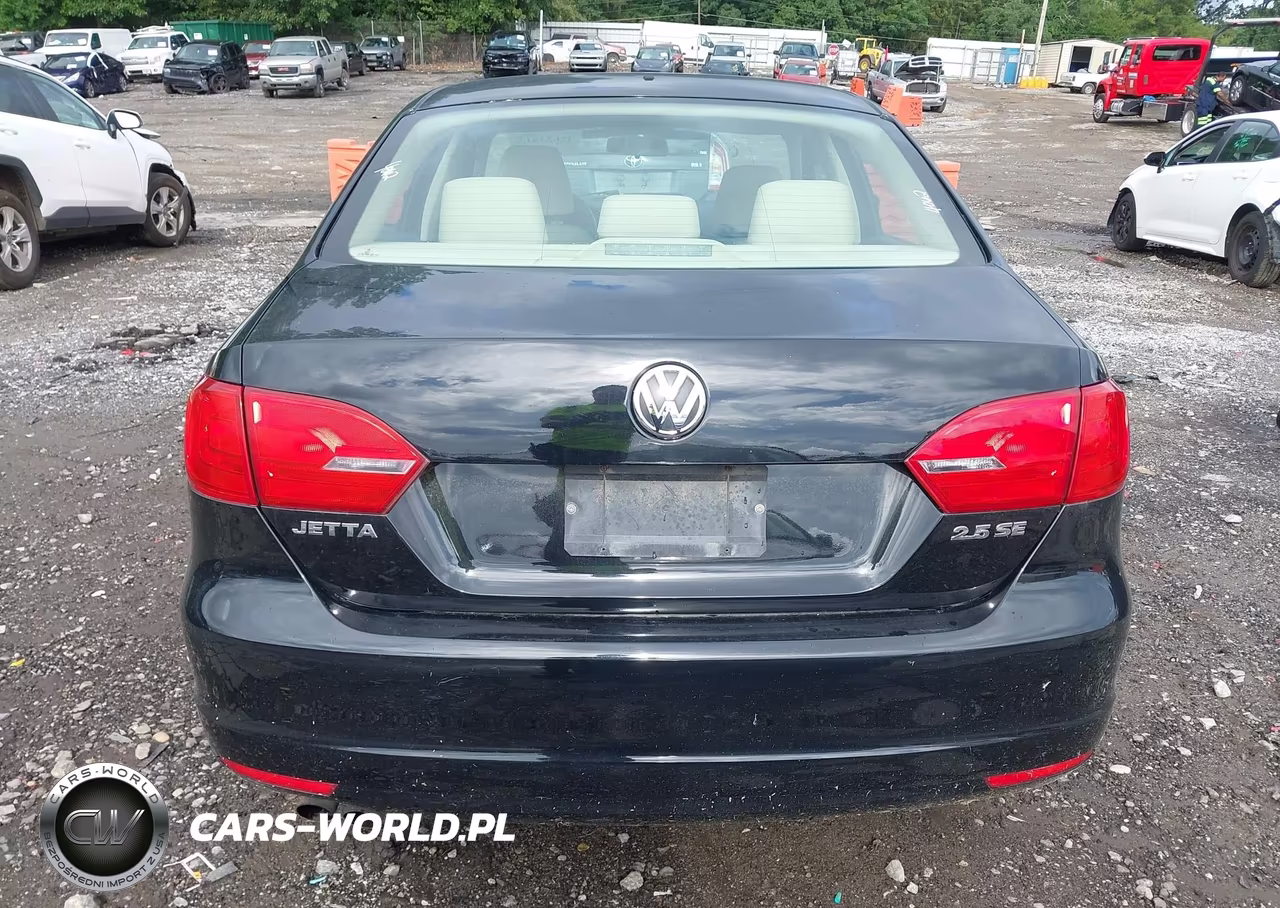 2011 Volkswagen Jetta 2.5L Se VIN:3VWDX7AJ8BM304588 - 16