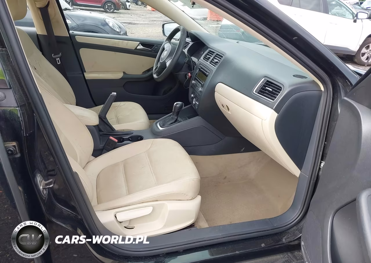 2011 Volkswagen Jetta 2.5L Se VIN:3VWDX7AJ8BM304588 - 5