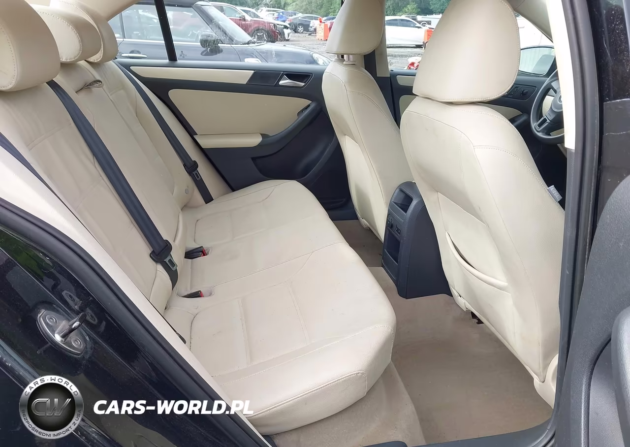 2011 Volkswagen Jetta 2.5L Se VIN:3VWDX7AJ8BM304588 - 8