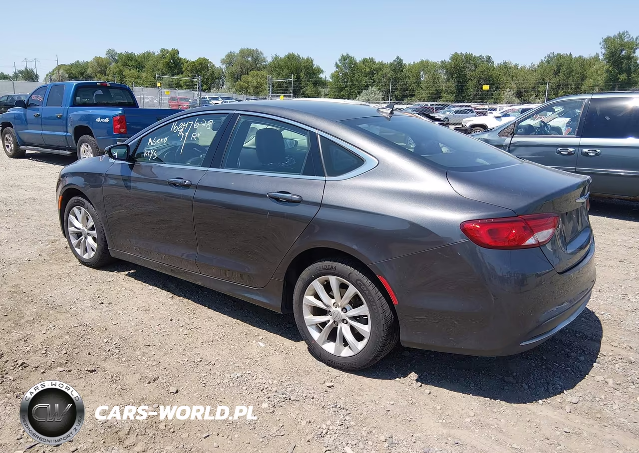 2015 Chrysler 200 C VIN:1C3CCCCB3FN501130 - 3