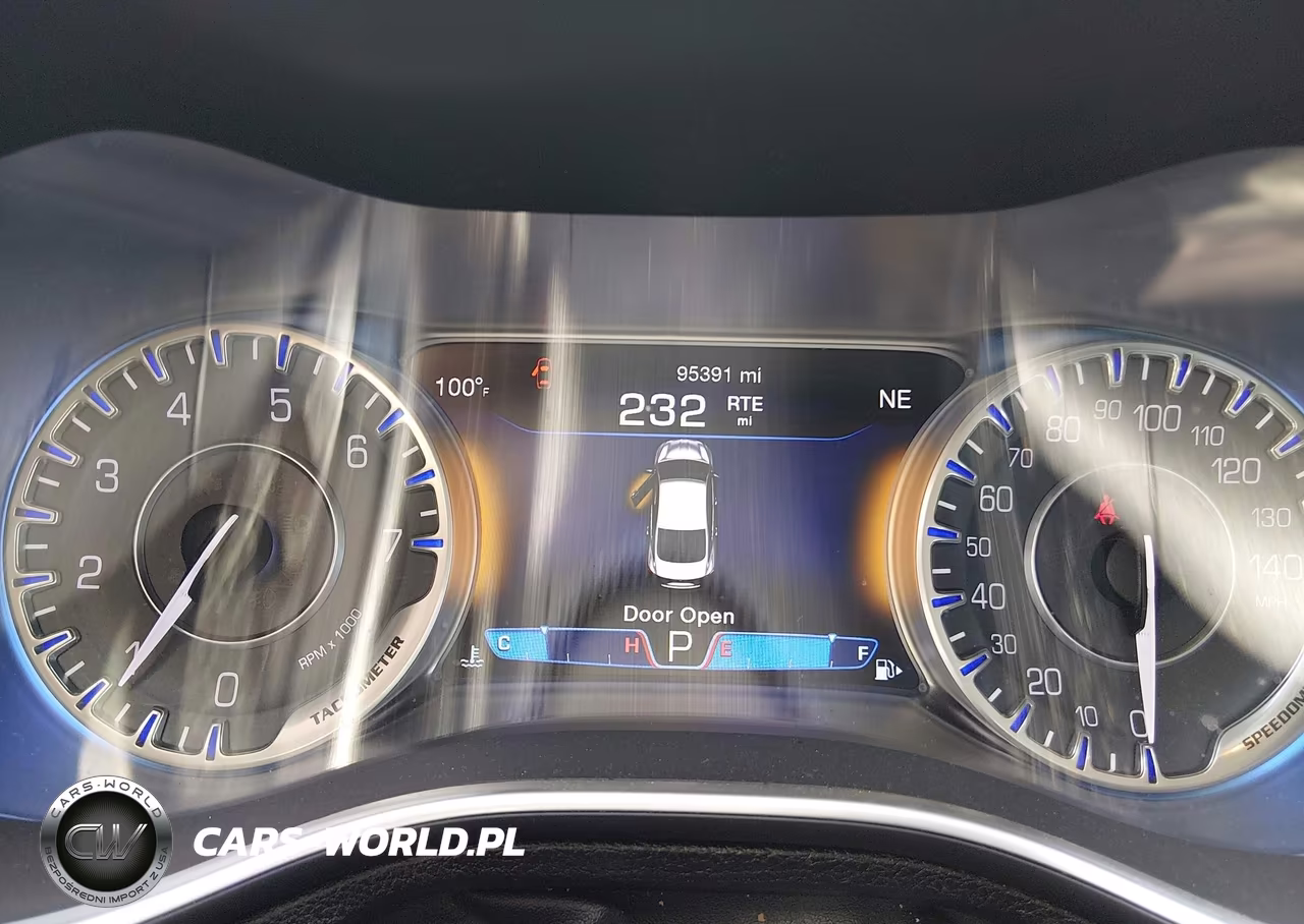 2015 Chrysler 200 C VIN:1C3CCCCB3FN501130 - 7
