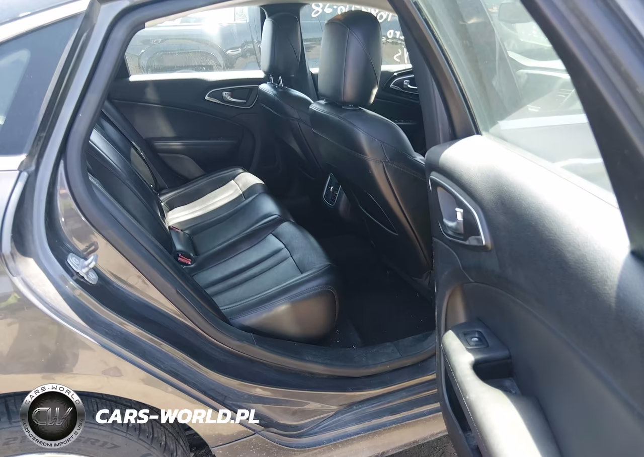 2015 Chrysler 200 C VIN:1C3CCCCB3FN501130 - 8