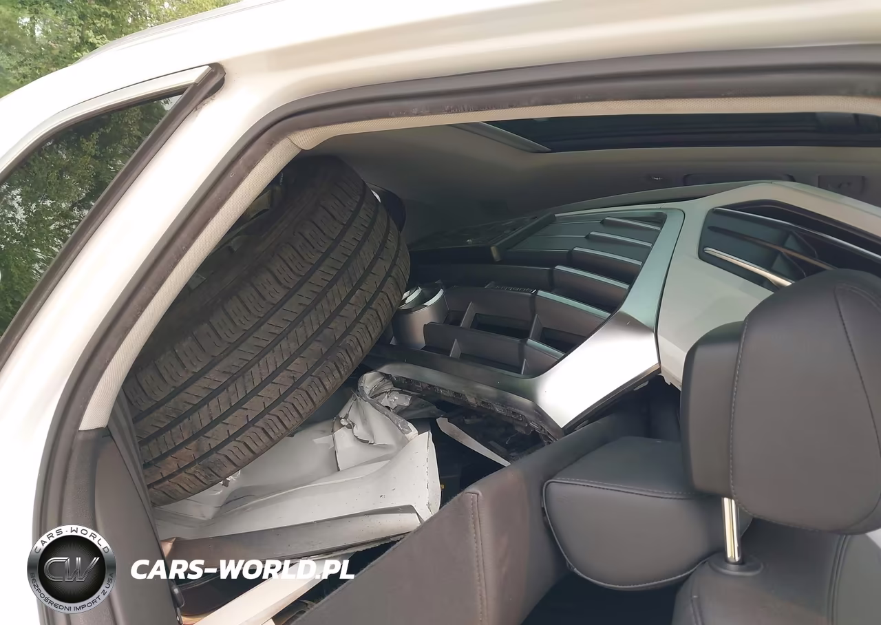 2019 Audi Q5 45 Premium VIN:WA1ANAFYXK2086556 - 12