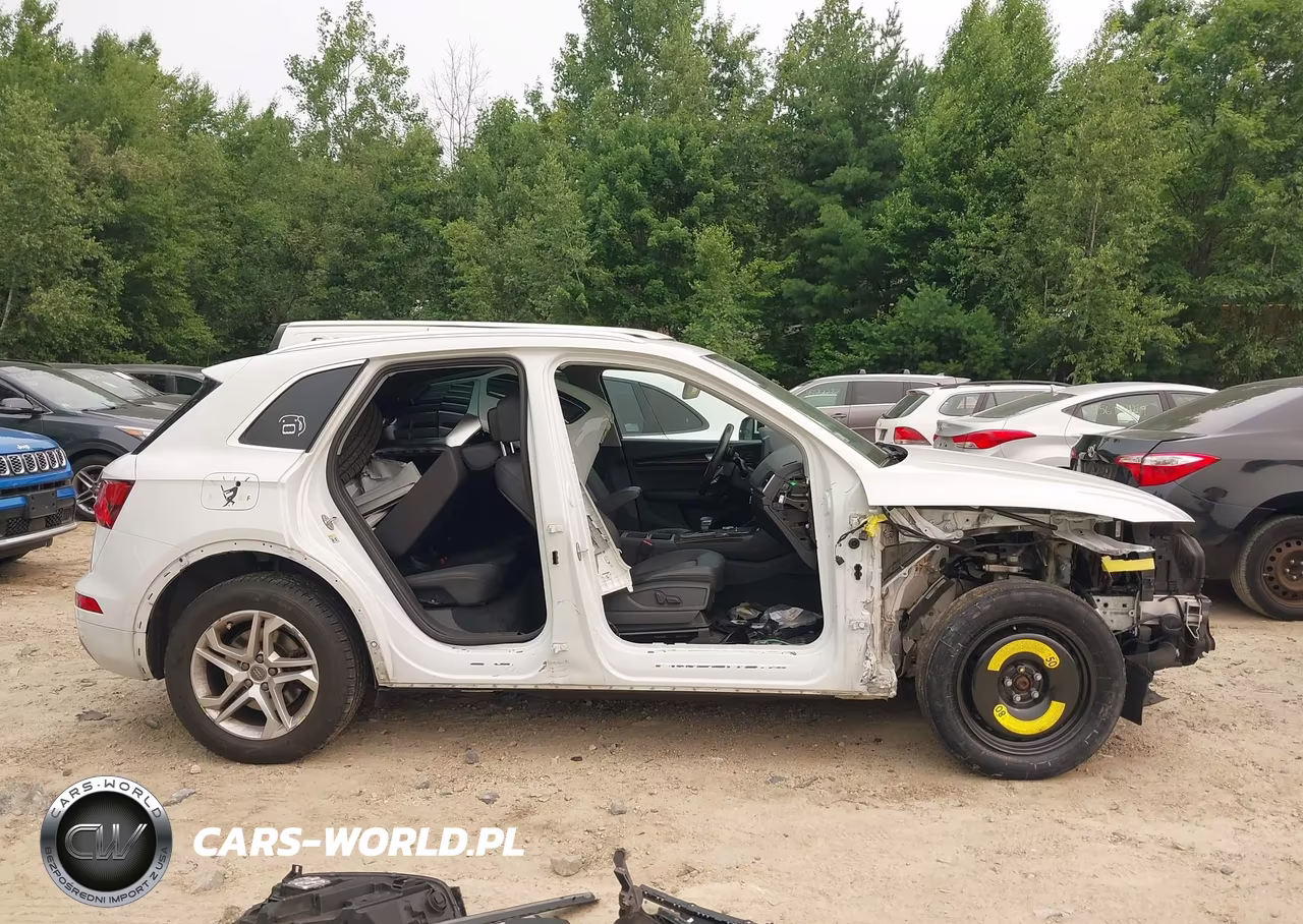 2019 Audi Q5 45 Premium VIN:WA1ANAFYXK2086556 - 14