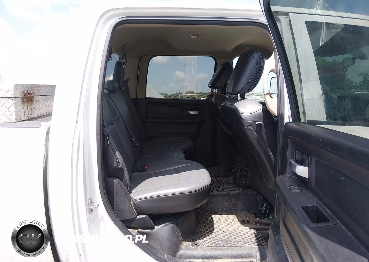 2019 Ram 2500 Tradesman 4X2 6'4 Box VIN:3C6UR4CJ4KG517875 - 8
