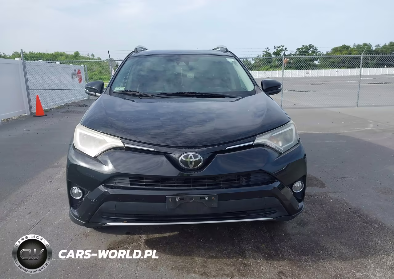 2018 Toyota Rav4 Xle VIN:2T3RFREV6JW716395 - 12