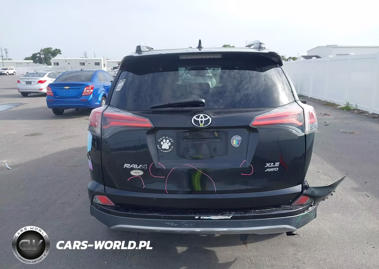 2018 Toyota Rav4 Xle VIN:2T3RFREV6JW716395 - 16
