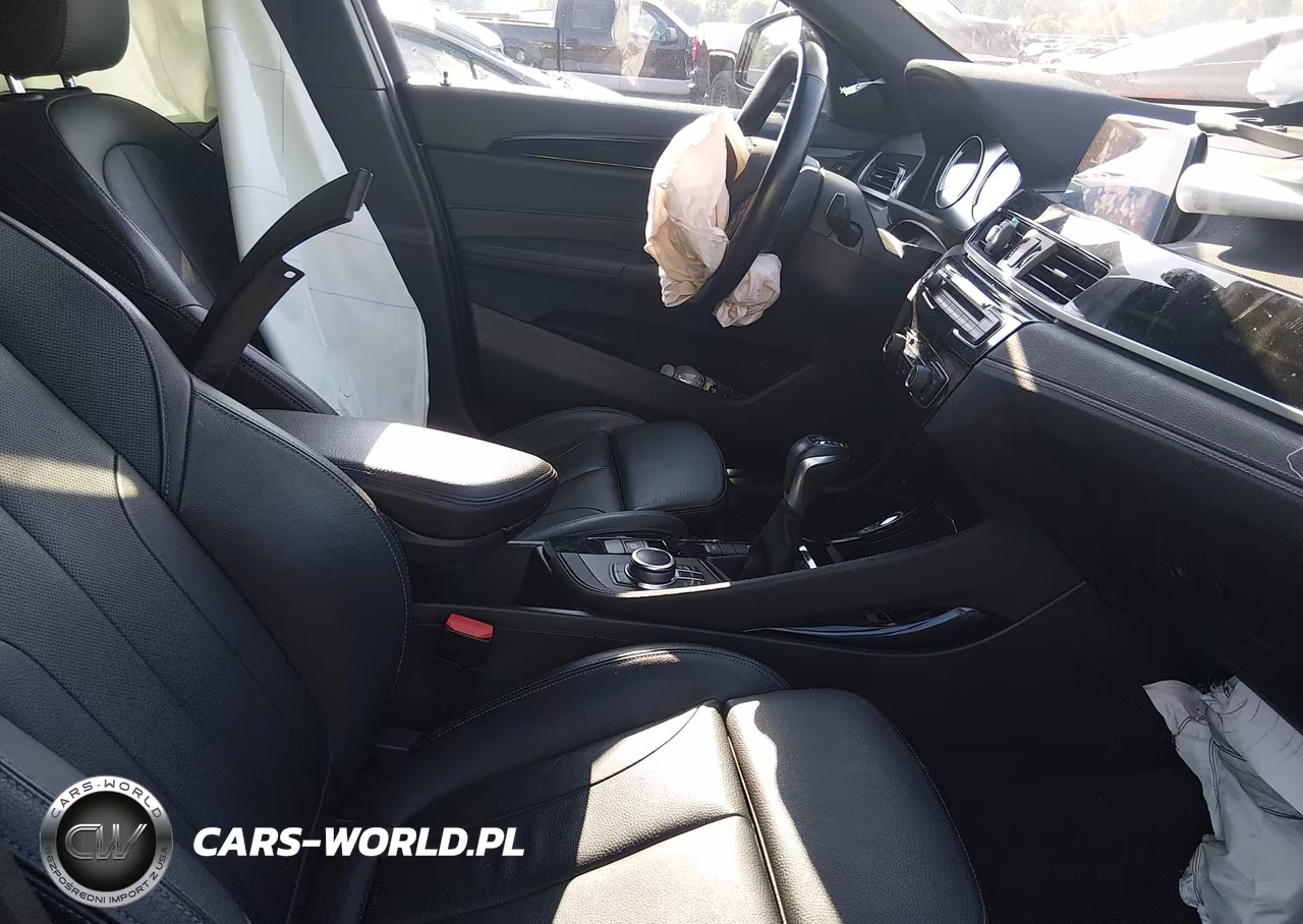 2018 BMW X2 xDrive28I VIN:WBXYJ5C30JEF80654 - 5
