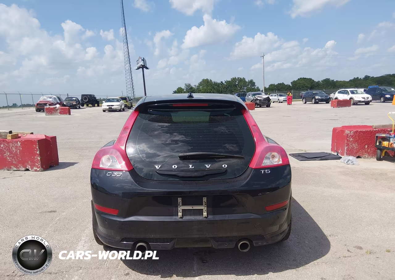 2013 Volvo C30 T5-T5 Platinum-T5 Premier-T5 Premier Plus-T5 R-Design-T5 R-Design Platinum-T5 R-Design Premier VIN:YV1672MK2D2303007 - 16
