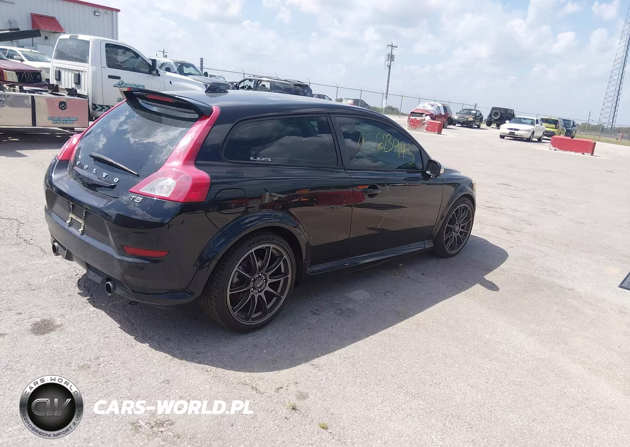 2013 Volvo C30 T5-T5 Platinum-T5 Premier-T5 Premier Plus-T5 R-Design-T5 R-Design Platinum-T5 R-Design Premier VIN:YV1672MK2D2303007 - 4