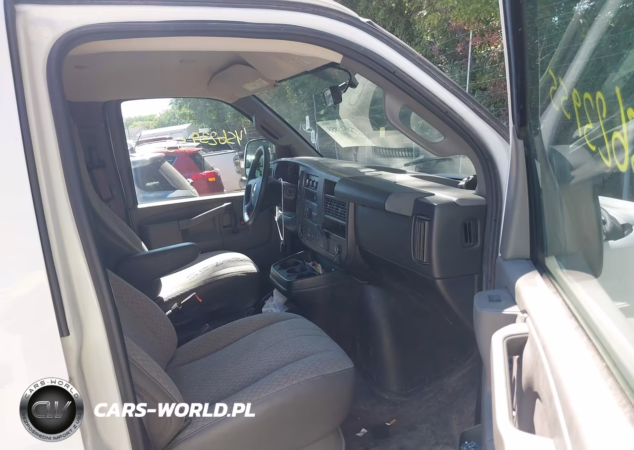 2019 Chevrolet Express 2500 Work Van VIN:1GCWGAFG3K1289372 - 5