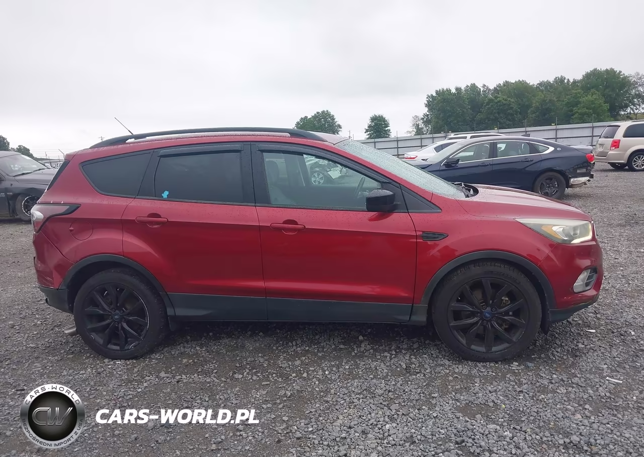 2017 Ford Escape Se VIN:1FMCU0G91HUC07065 - 13
