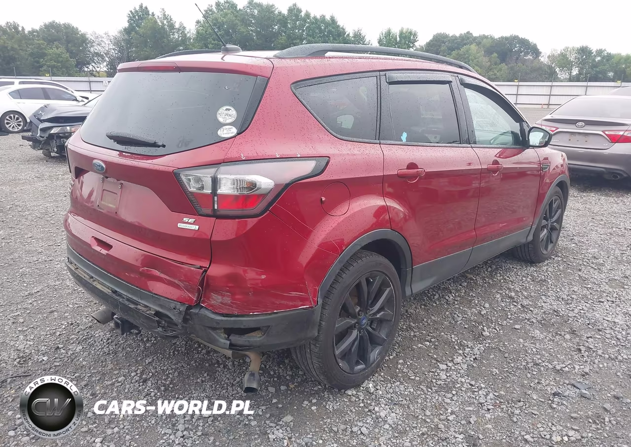 2017 Ford Escape Se VIN:1FMCU0G91HUC07065 - 4