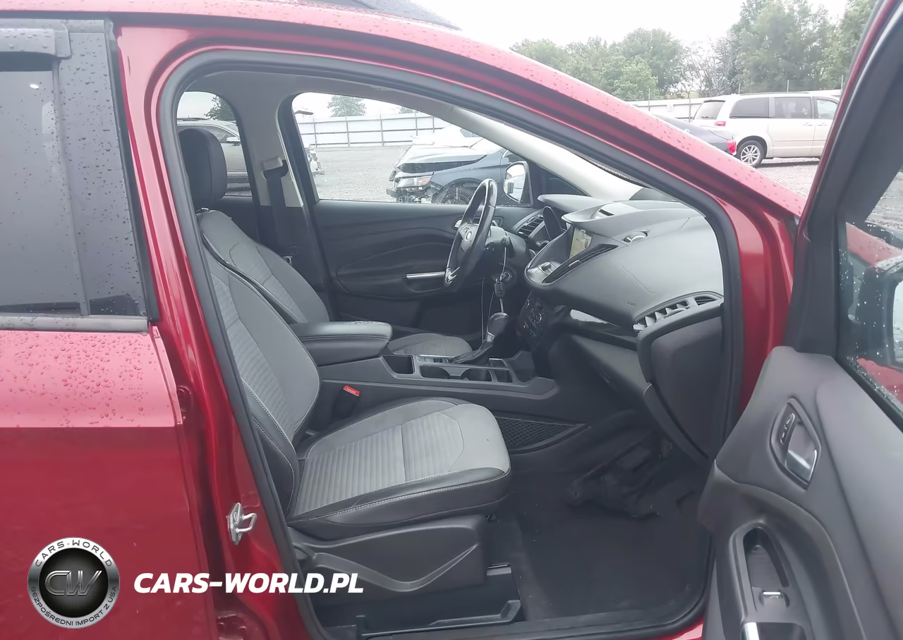 2017 Ford Escape Se VIN:1FMCU0G91HUC07065 - 5