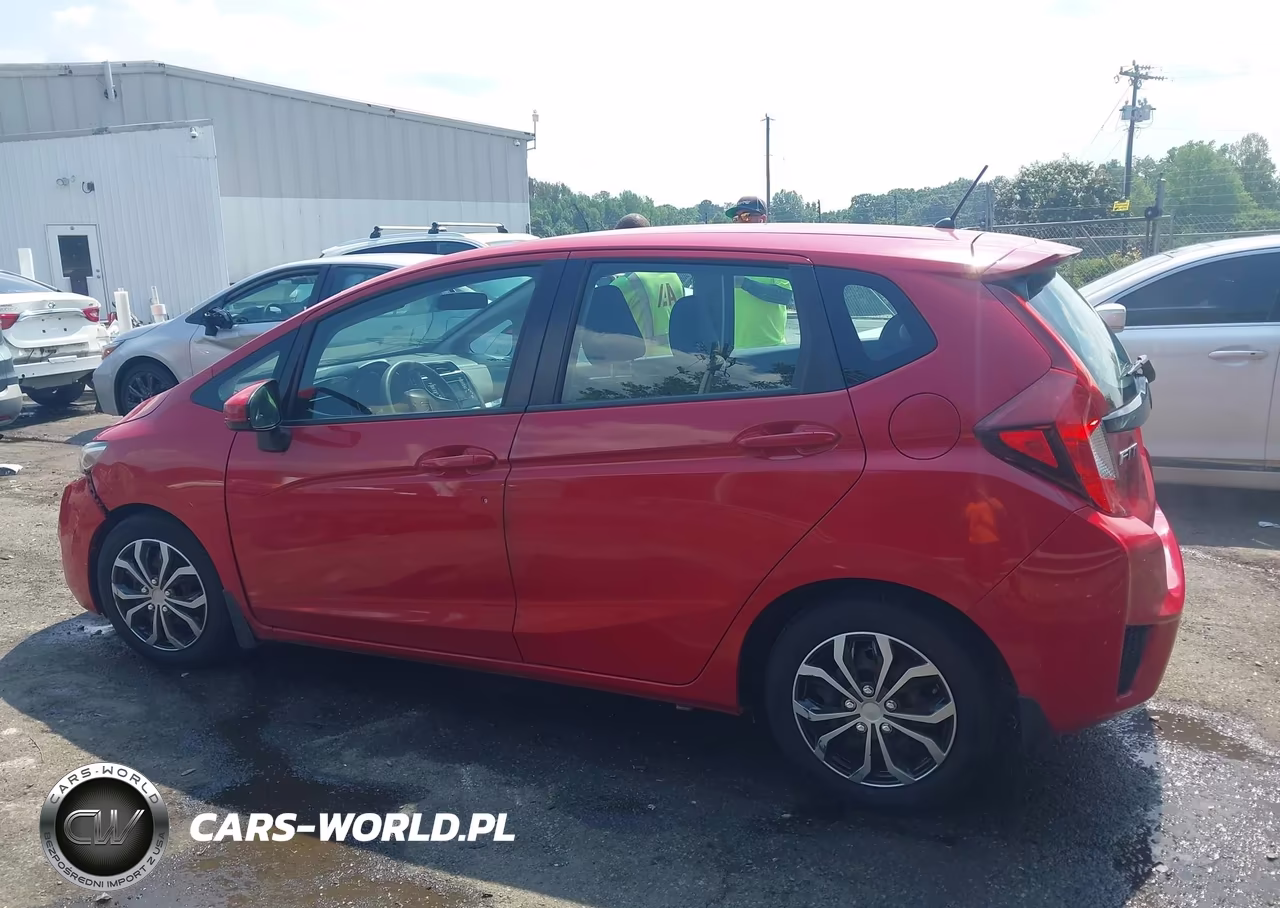 2015 Honda Fit Lx VIN:3HGGK5H5XFM758134 - 14