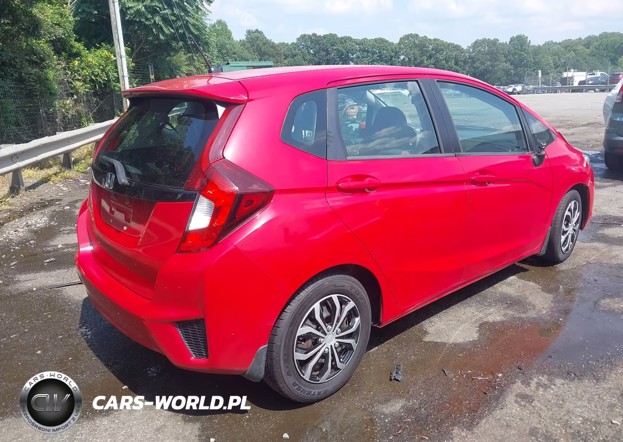 2015 Honda Fit Lx VIN:3HGGK5H5XFM758134 - 4
