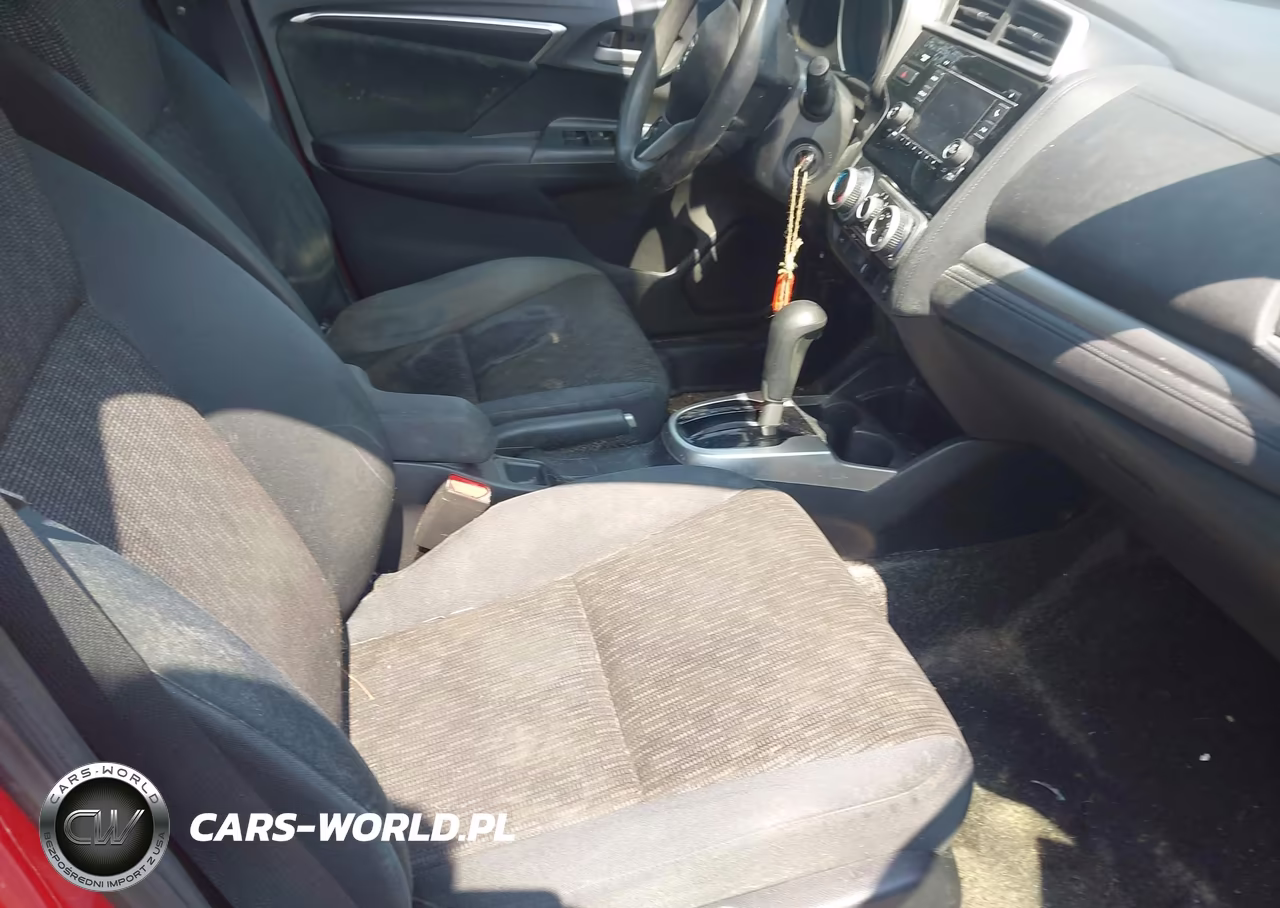 2015 Honda Fit Lx VIN:3HGGK5H5XFM758134 - 5