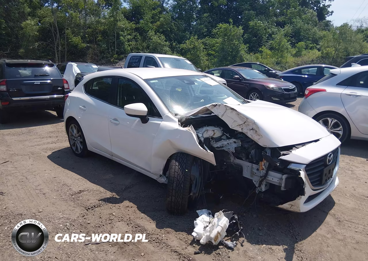 2018 Mazda Mazda3 Touring – zdjęcie 1 z 19