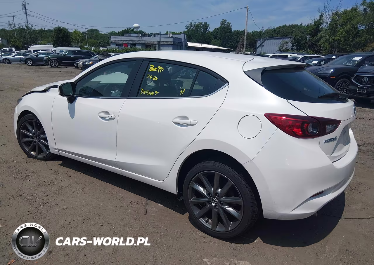 2018 Mazda Mazda3 Touring VIN:3MZBN1L36JM168517 - 3