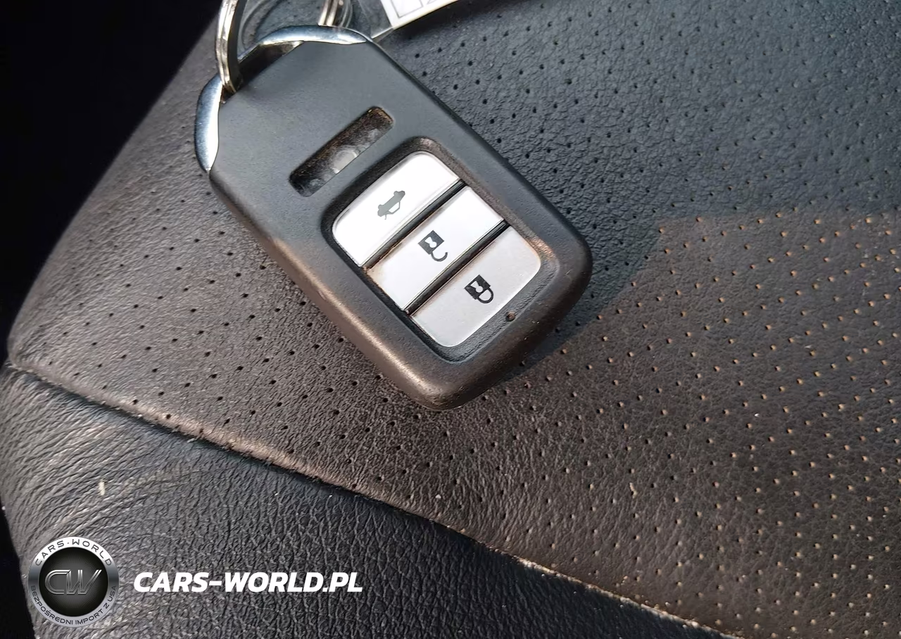 2015 Honda Accord Hybrid Touring VIN:1HGCR6F79FA002540 - 11