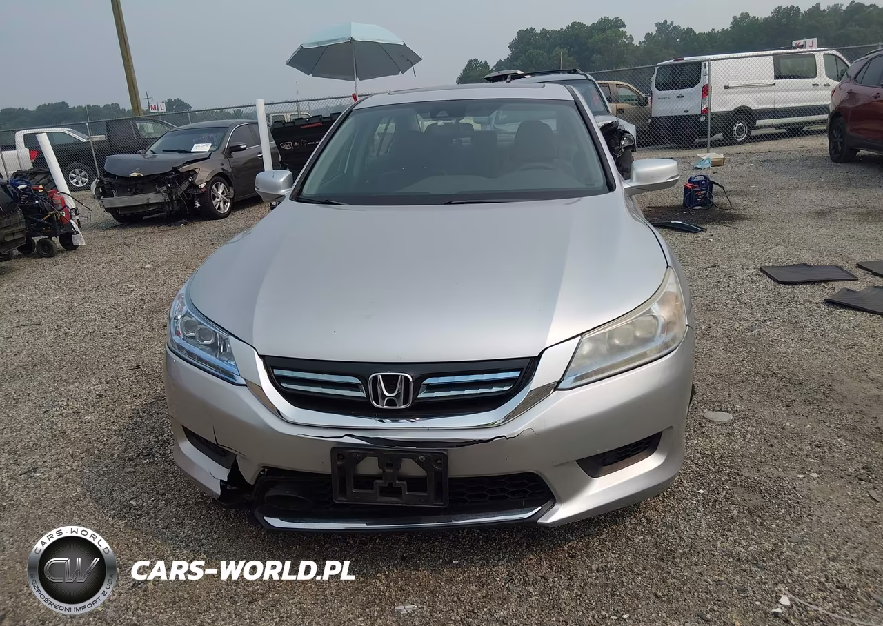 2015 Honda Accord Hybrid Touring VIN:1HGCR6F79FA002540 - 12