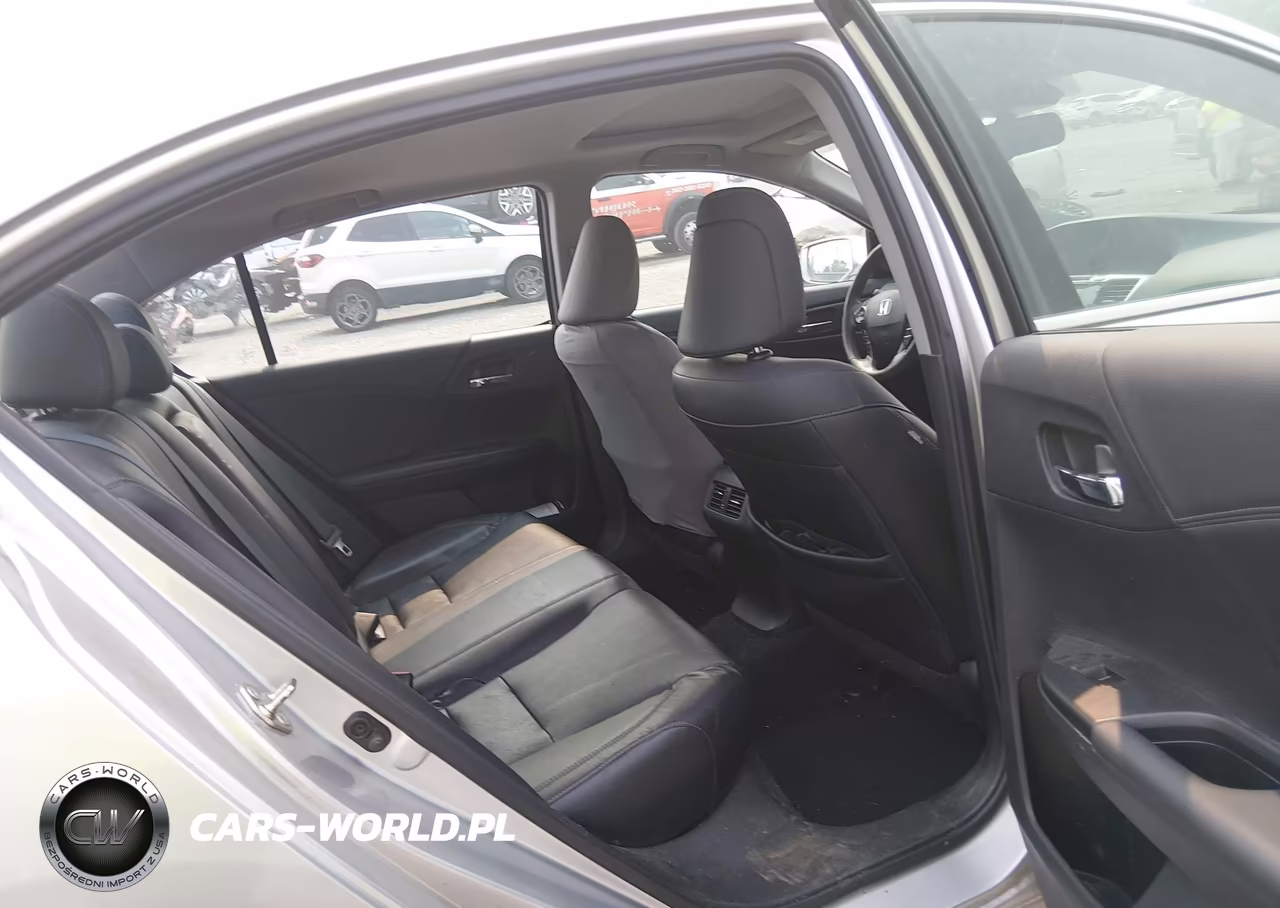 2015 Honda Accord Hybrid Touring VIN:1HGCR6F79FA002540 - 8