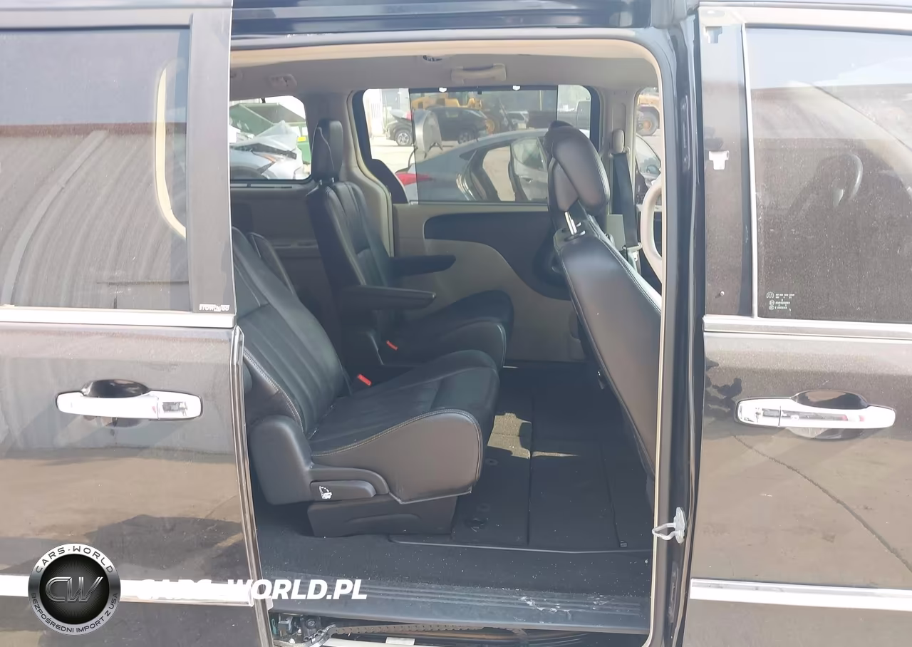 2014 Chrysler Town & Country Touring-L VIN:2C4RC1CG0ER189422 - 8