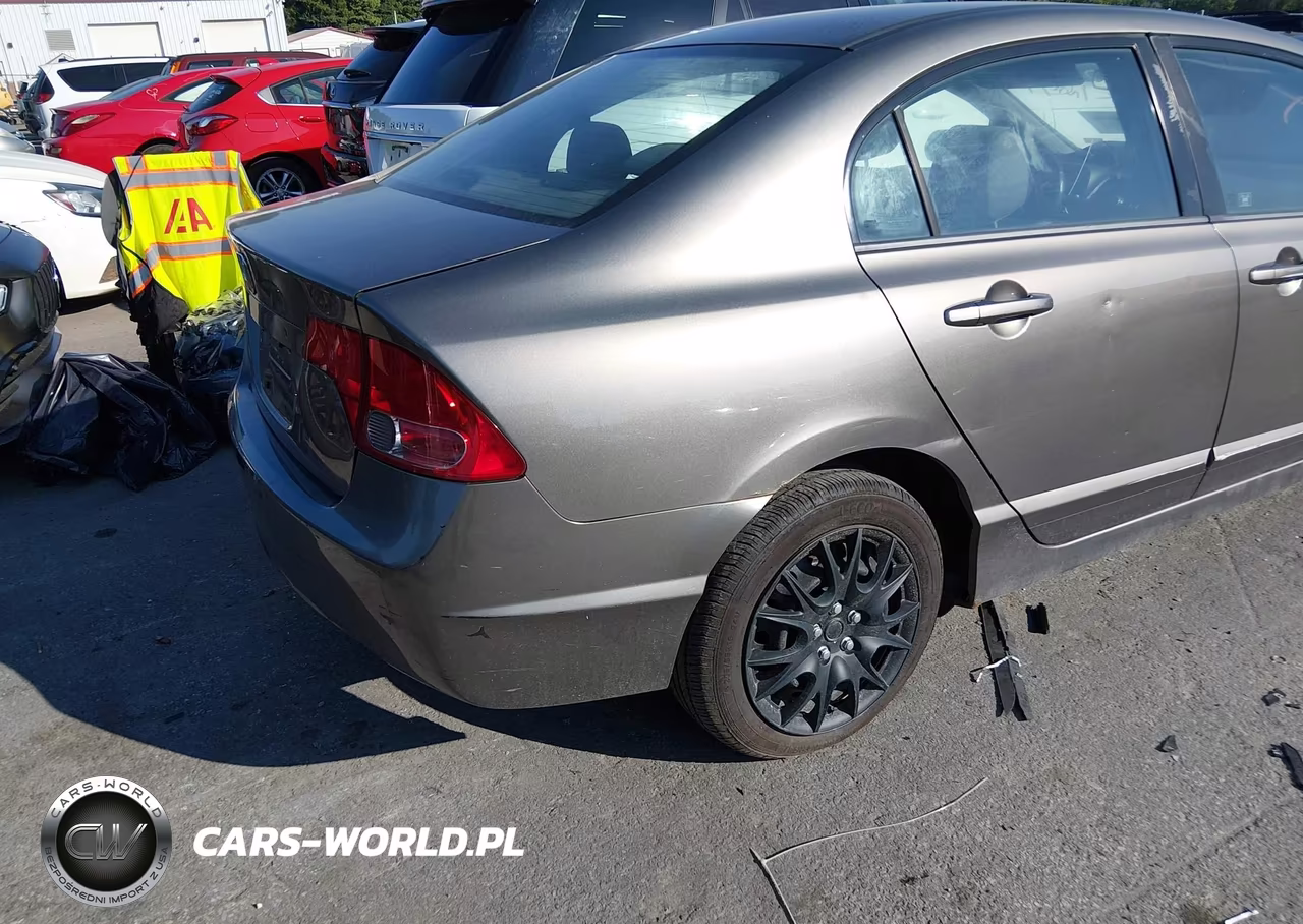 2007 Honda Civic Lx VIN:2HGFA16587H305592 - 4