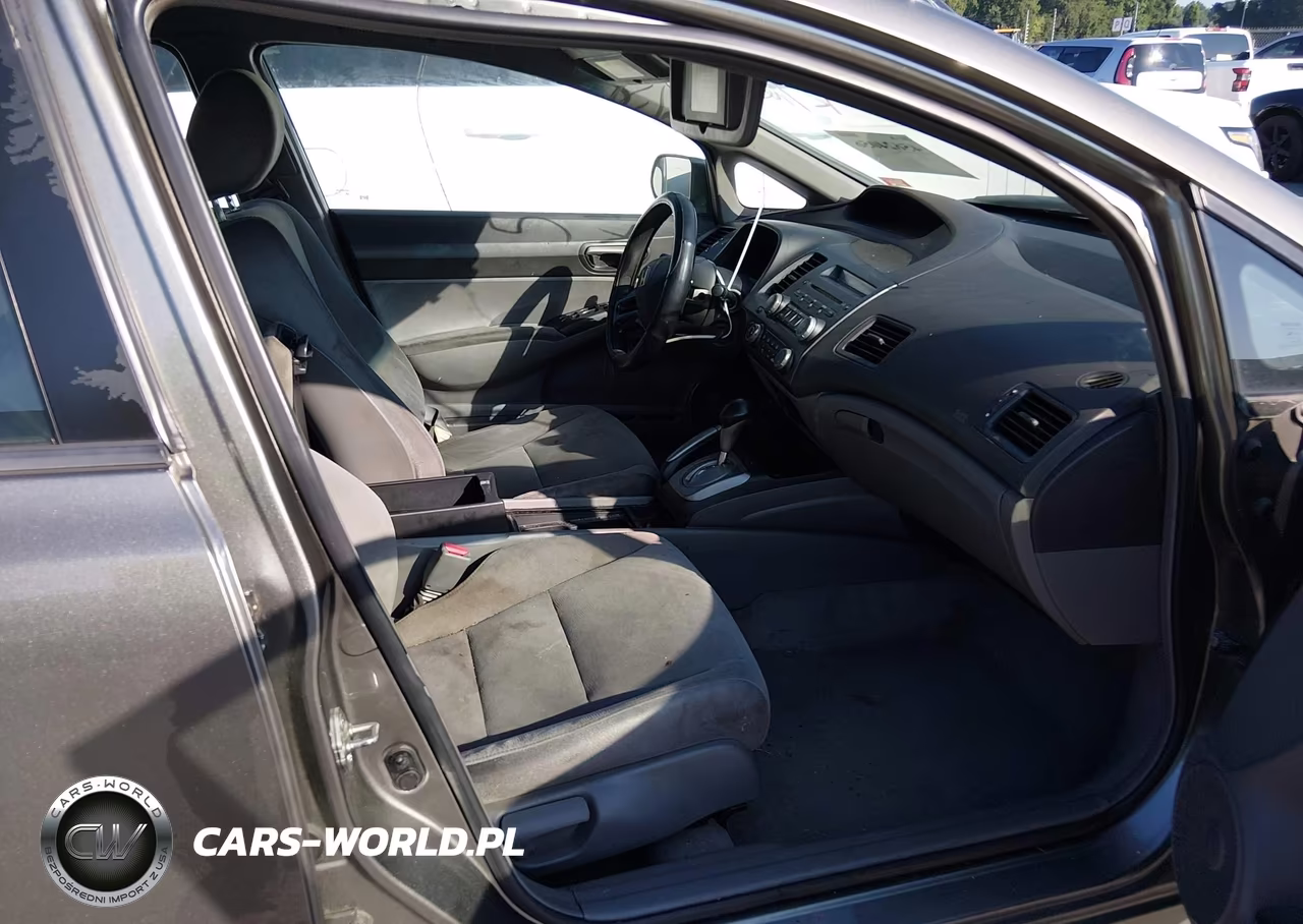 2007 Honda Civic Lx VIN:2HGFA16587H305592 - 5