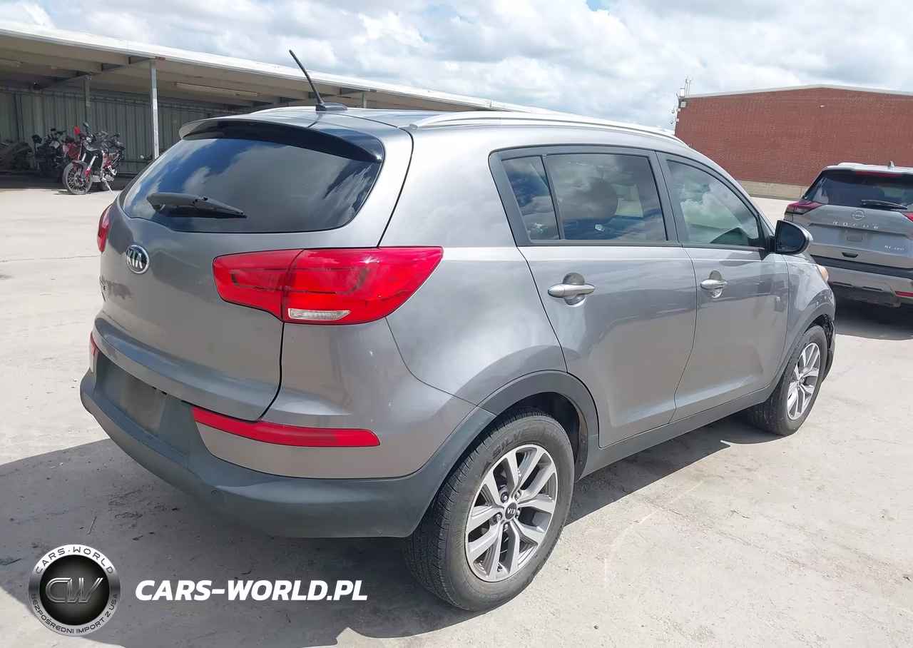 2016 Kia Sportage Lx VIN:KNDPB3ACXG7859892 - 4