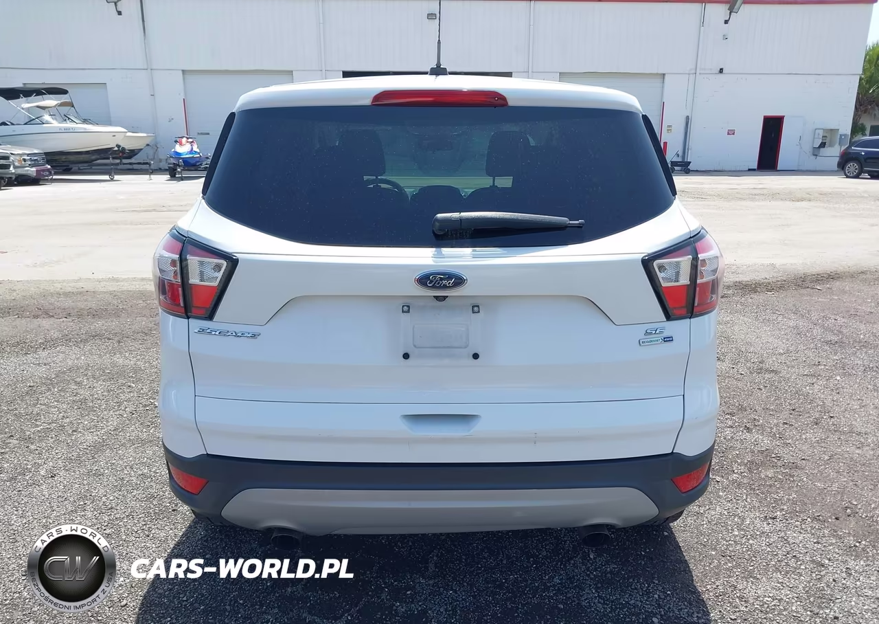 2017 Ford Escape Se VIN:1FMCU9GD4HUD32358 - 16
