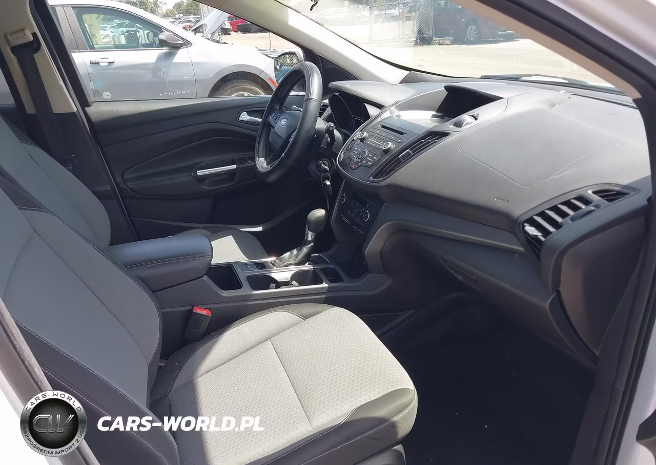 2017 Ford Escape Se VIN:1FMCU9GD4HUD32358 - 5