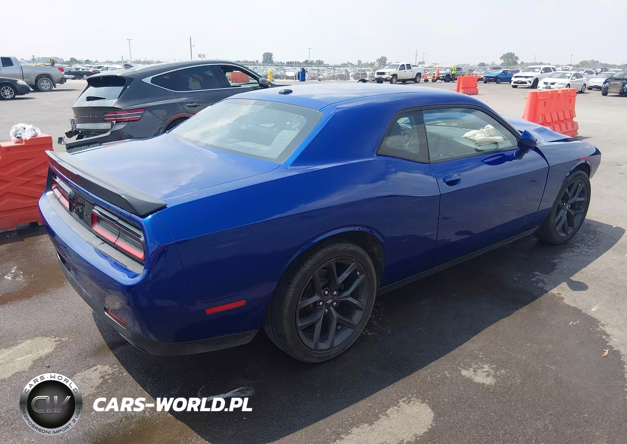 2020 Dodge Challenger Sxt VIN:2C3CDZAGXLH110558 - 4