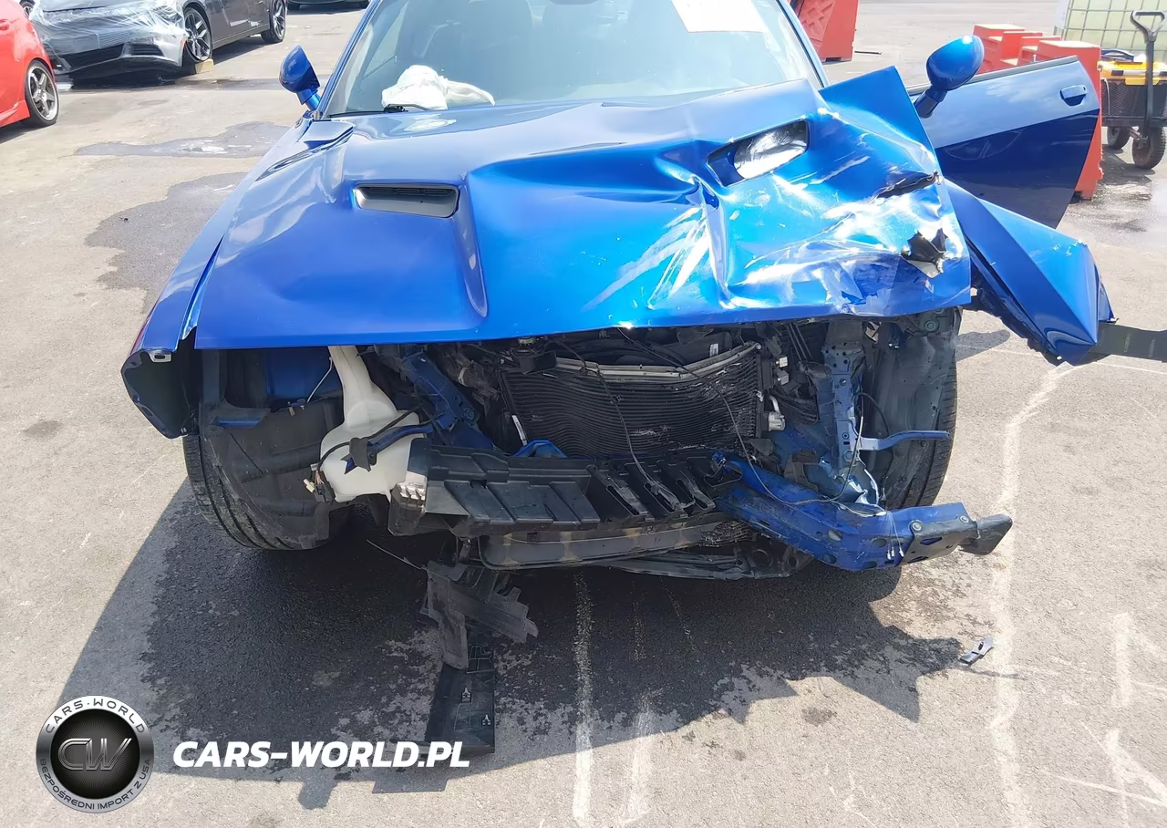 2020 Dodge Challenger Sxt VIN:2C3CDZAGXLH110558 - 6