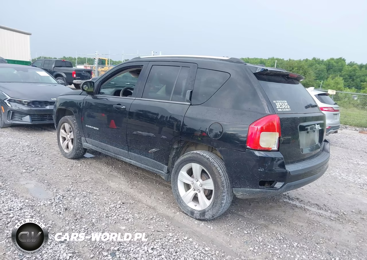2012 Jeep Compass Sport VIN:1C4NJCBA8CD605388 - 3