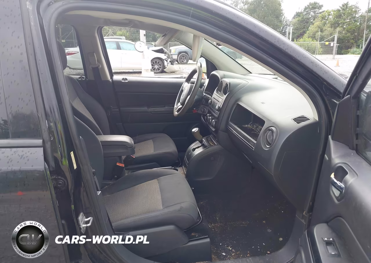 2012 Jeep Compass Sport VIN:1C4NJCBA8CD605388 - 5