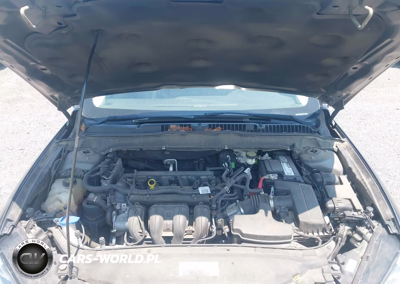 2015 Ford Fusion S VIN:3FA6P0G73FR124321 - 10