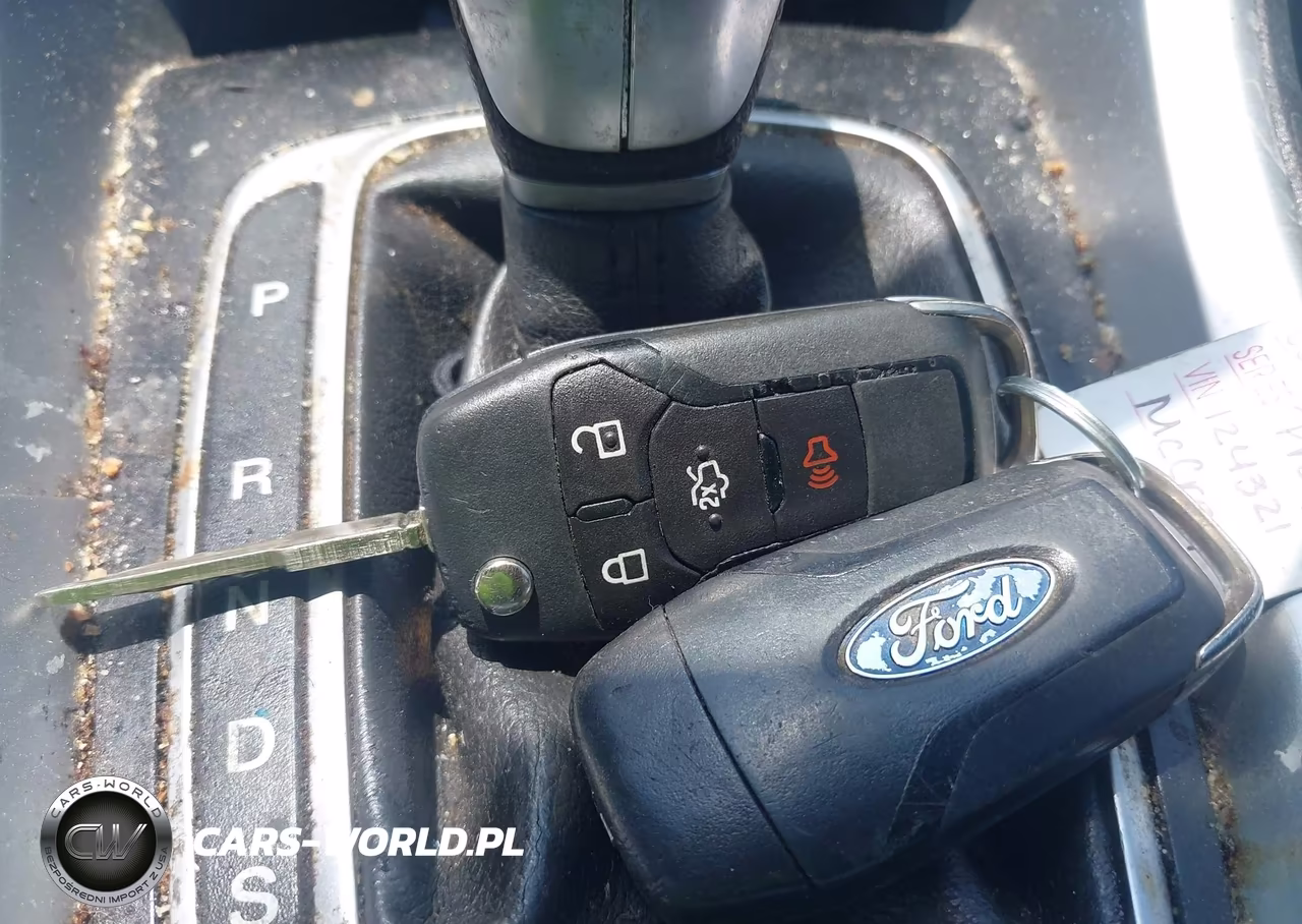2015 Ford Fusion S VIN:3FA6P0G73FR124321 - 11