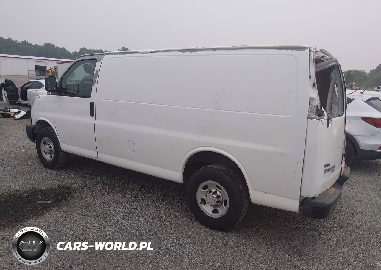 2011 Chevrolet Express 2500 Work Van VIN:1GCWGFCA6B1177839 - 3