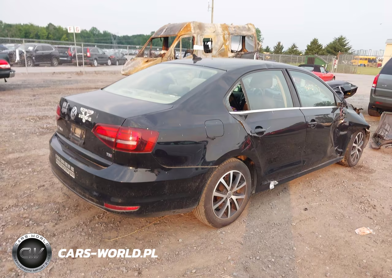 2017 Volkswagen Jetta 1.4T Se VIN:3VWB67AJ3HM251219 - 4