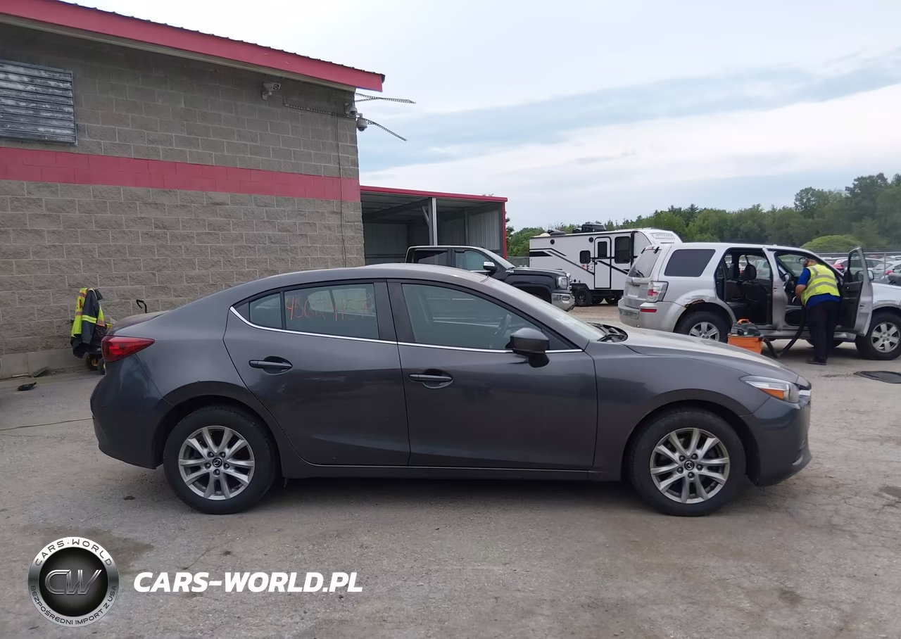 2018 Mazda Mazda3 Sport VIN:3MZBN1U70JM179224 - 13