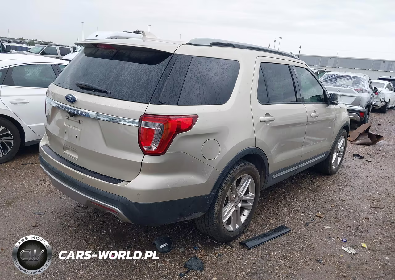 2017 Ford Explorer Xlt VIN:1FM5K7D88HGB39297 - 4