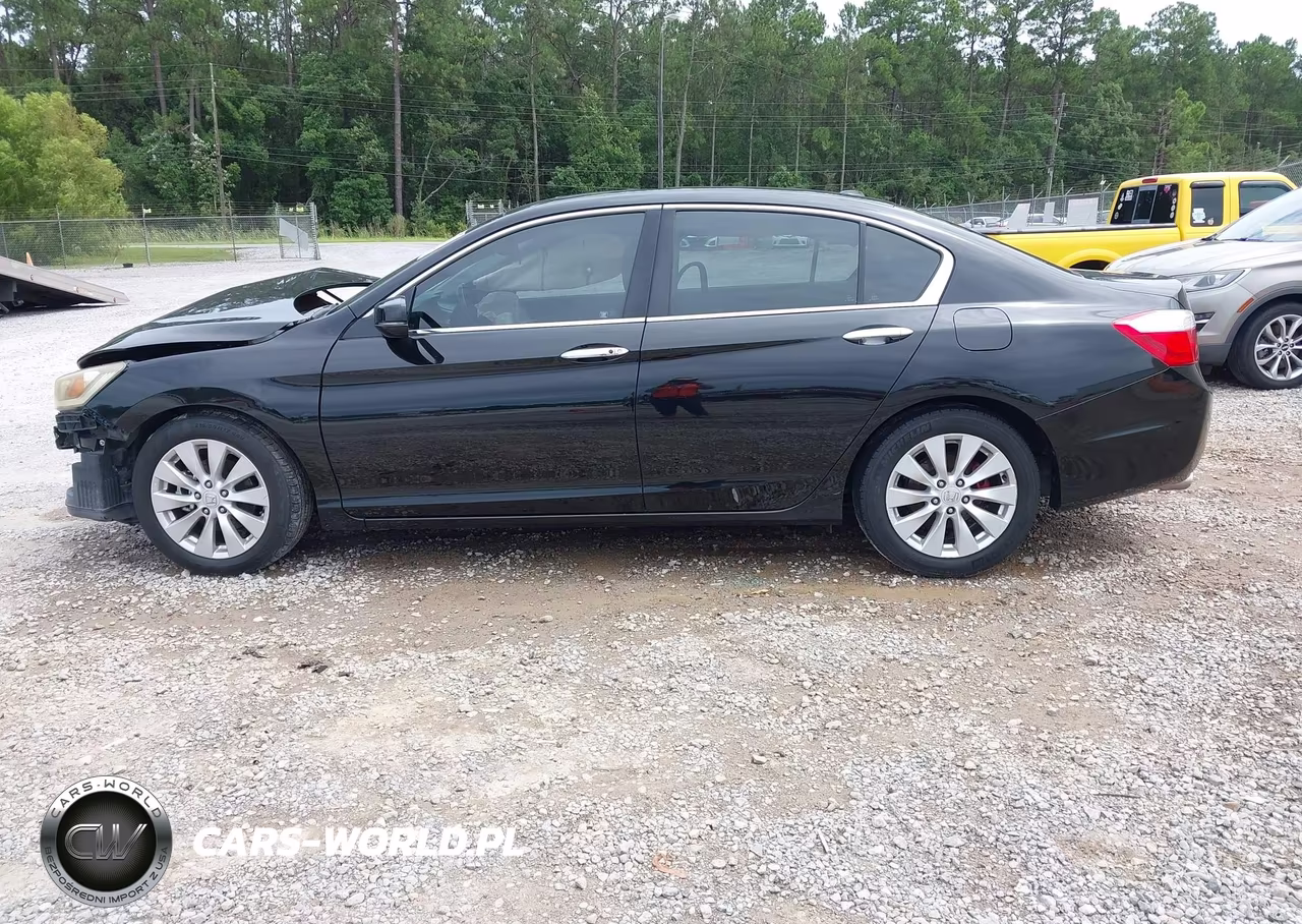 2013 Honda Accord Touring VIN:1HGCR3F97DA041589 - 15