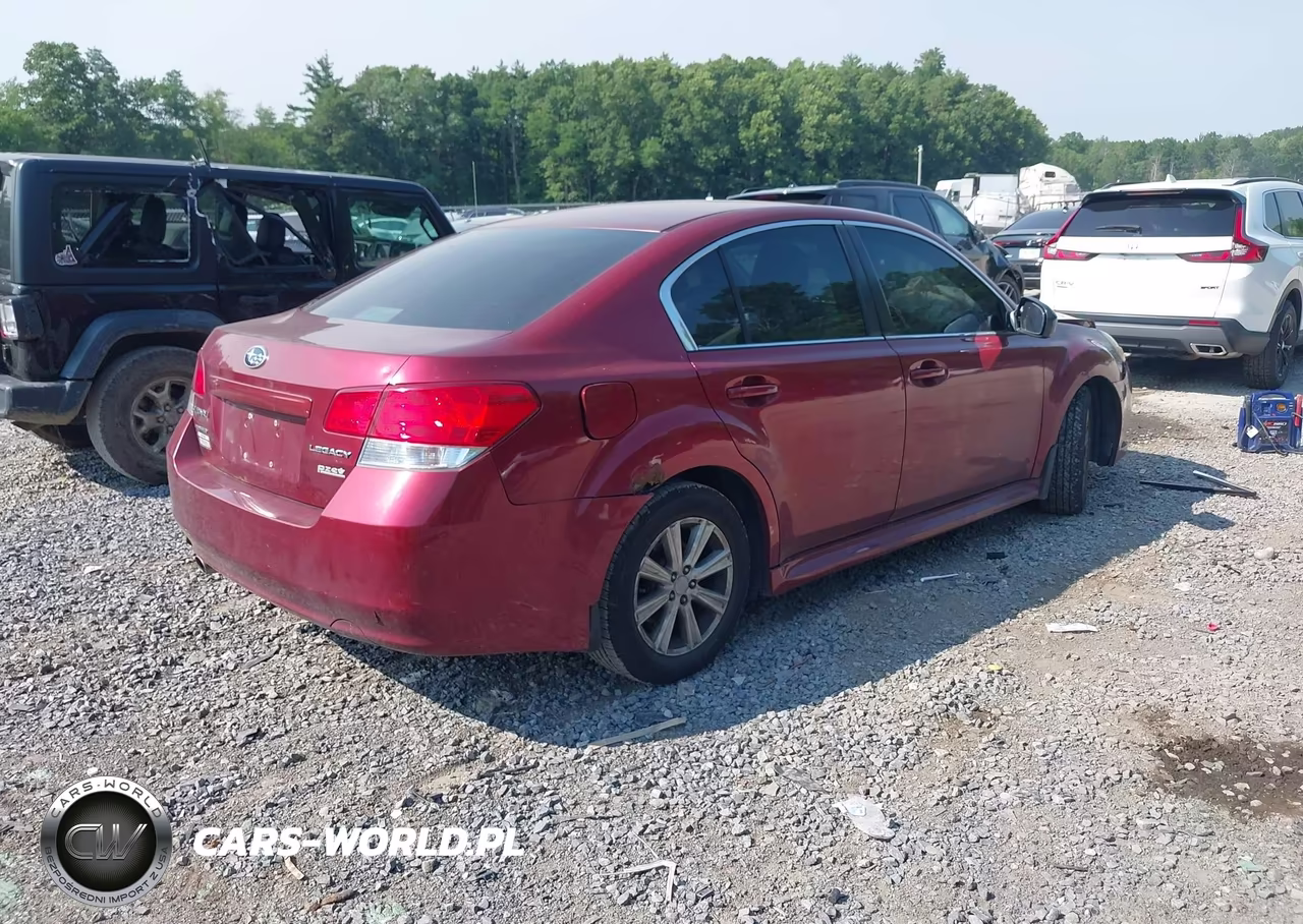 2010 Subaru Legacy 2.5I Premium VIN:4S3BMBC60A3246264 - 4